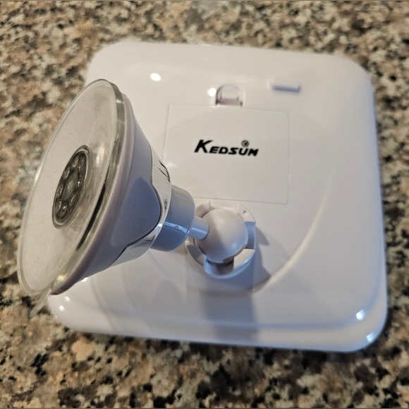 KEDSUM light up magnified suction cup mount makeup mirror - Picture 8 of 10